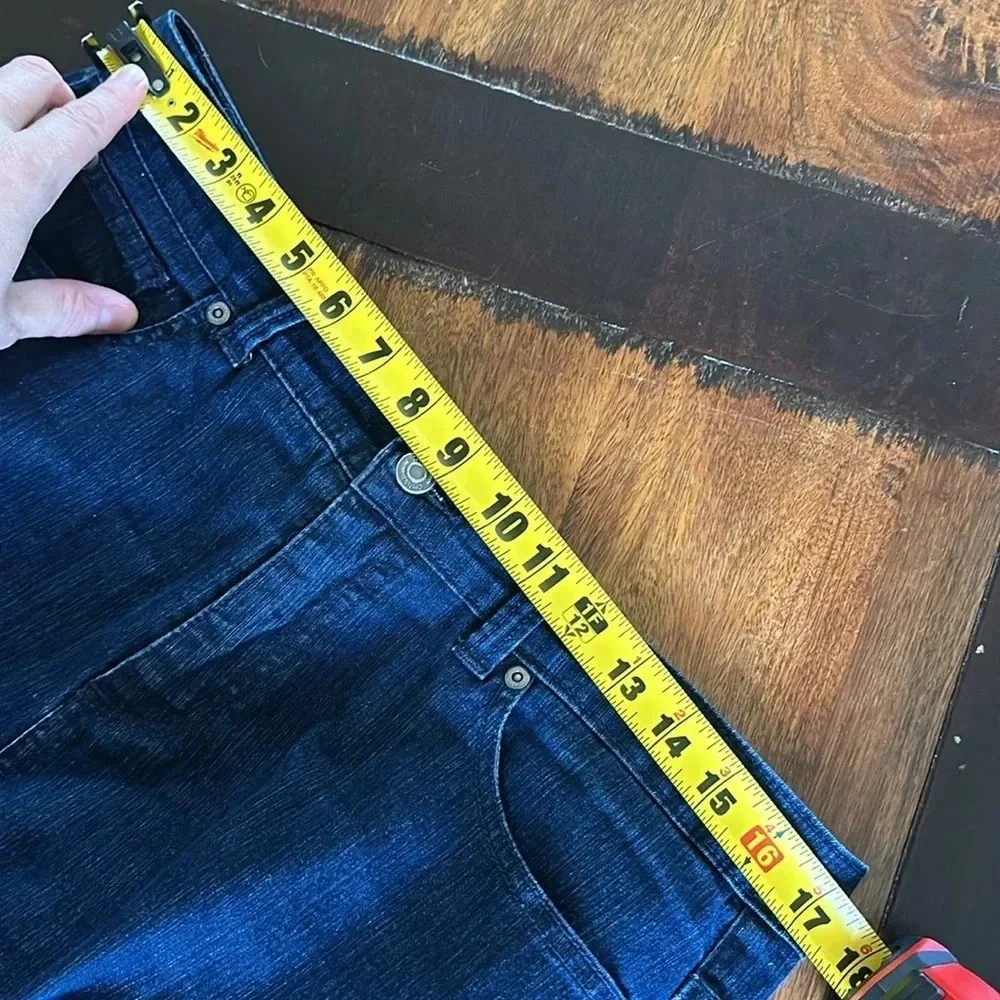 Croft and Barrow stretch blue jeans size 12 short EUC - Picture 3 of 5